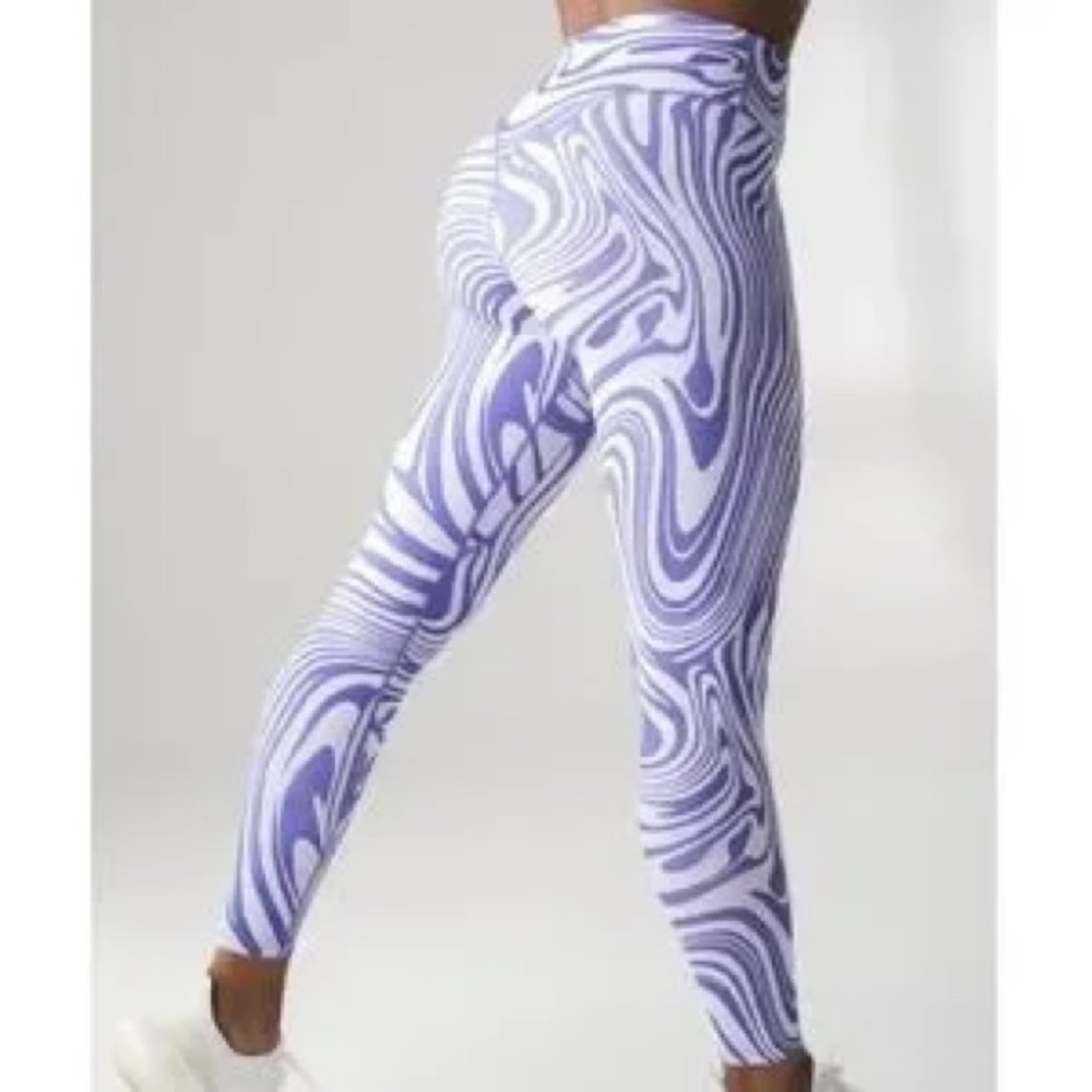 NWOT Cosmopolitan Balance Athletica Vitality Ascend Pant Storm Purple S - Picture 3 of 5